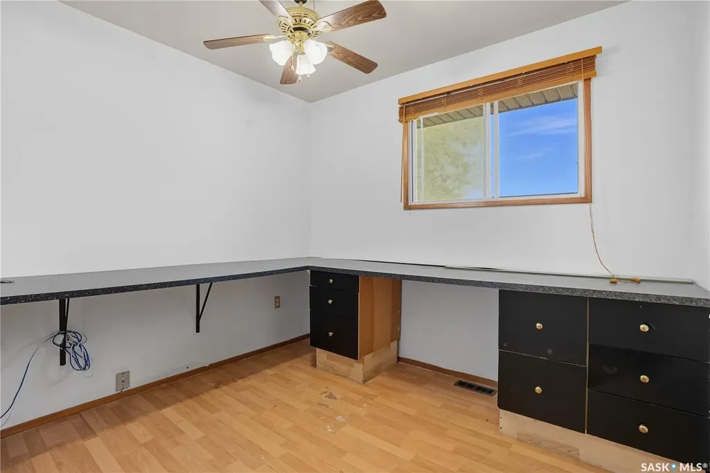 244 5th Avenue E Gravelbourg SK S0H 1X0