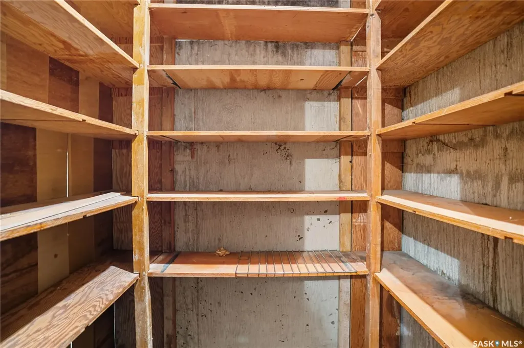 244 5th Avenue E Gravelbourg SK S0H 1X0