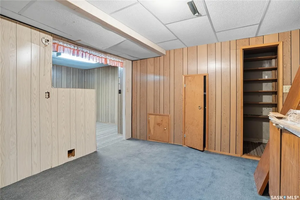 244 5th Avenue E Gravelbourg SK S0H 1X0