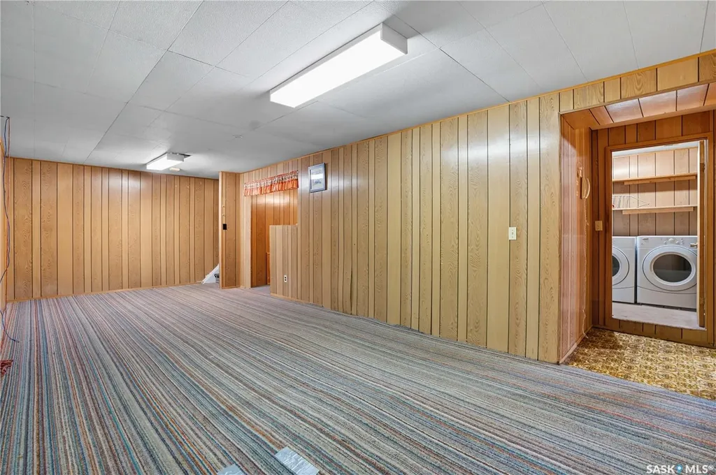 244 5th Avenue E Gravelbourg SK S0H 1X0