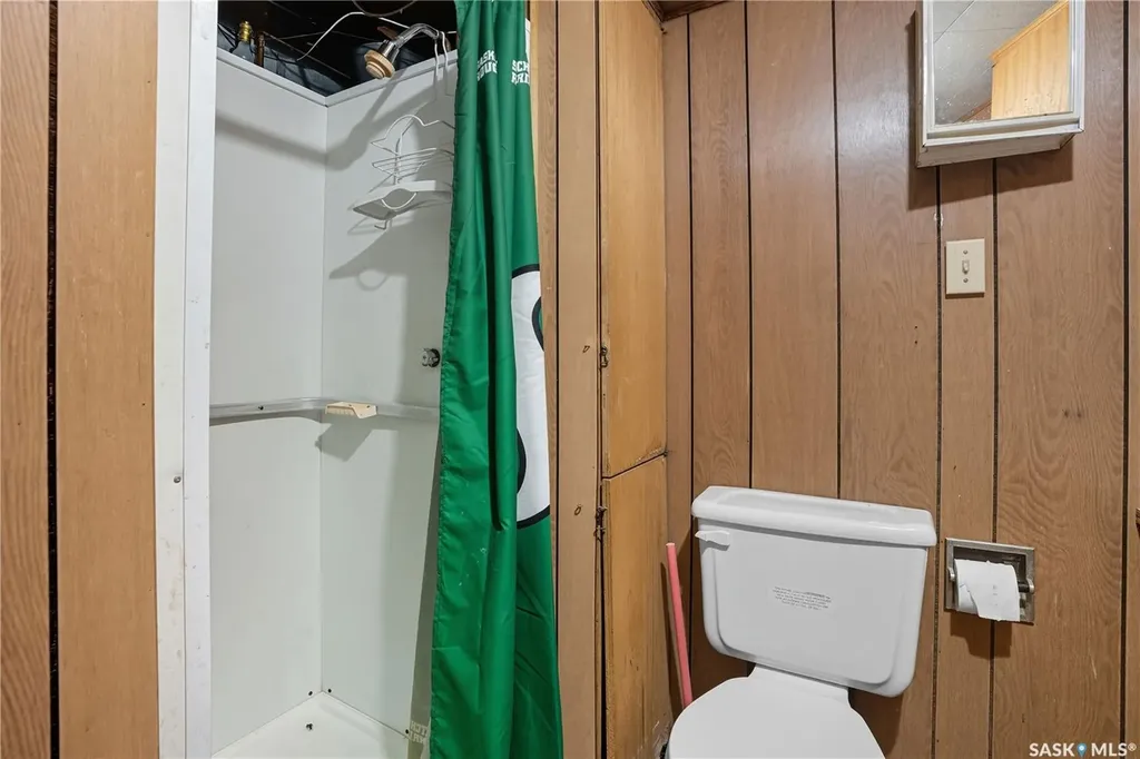 244 5th Avenue E Gravelbourg SK S0H 1X0