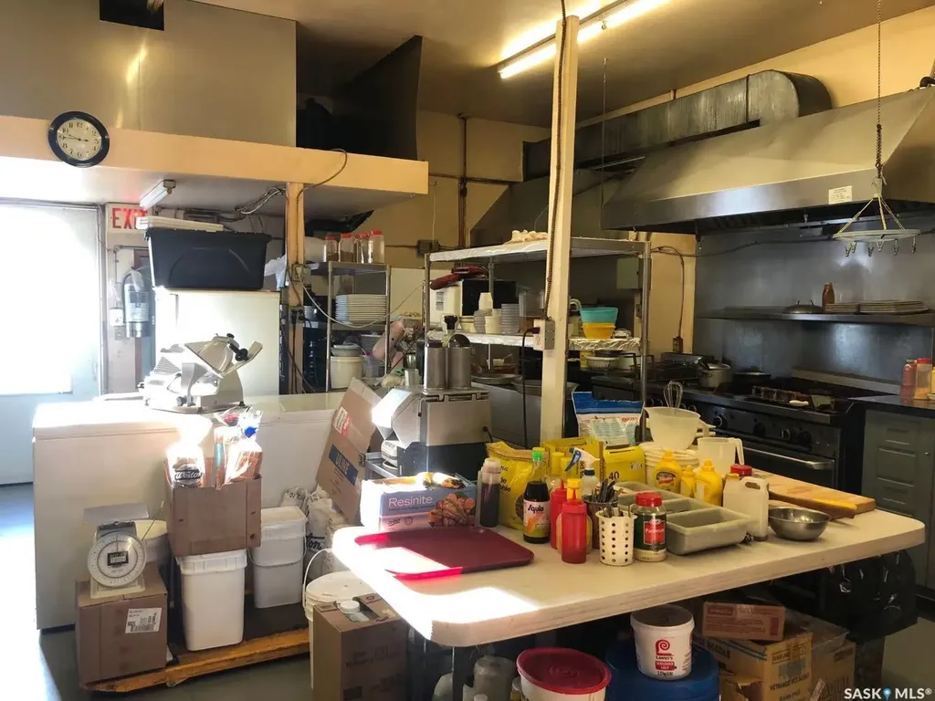 727 22nd Street Saskatoon SK S7M 0R6