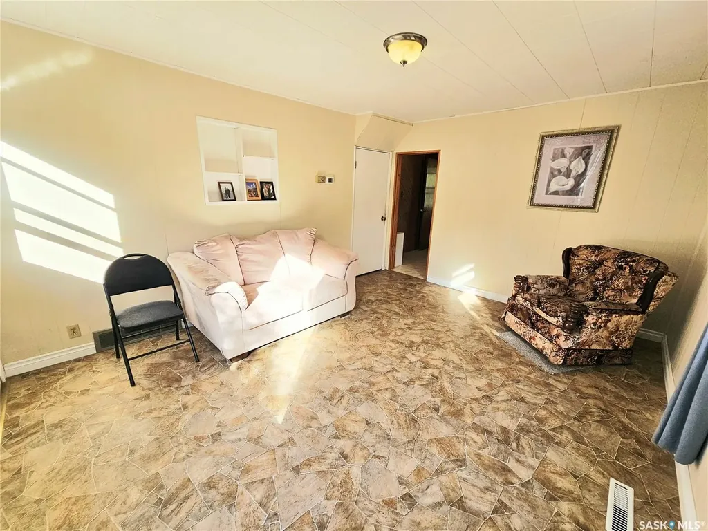 24 Joseph Street Dubuc SK S0A 0R0