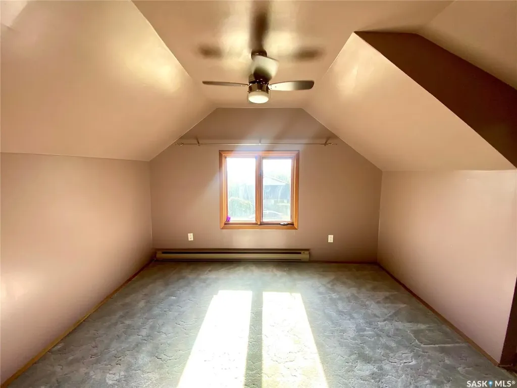 505 2nd Street Estevan SK S4A 0K6