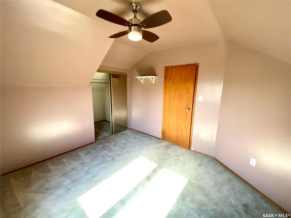 505 2nd Street Estevan SK S4A 0K6