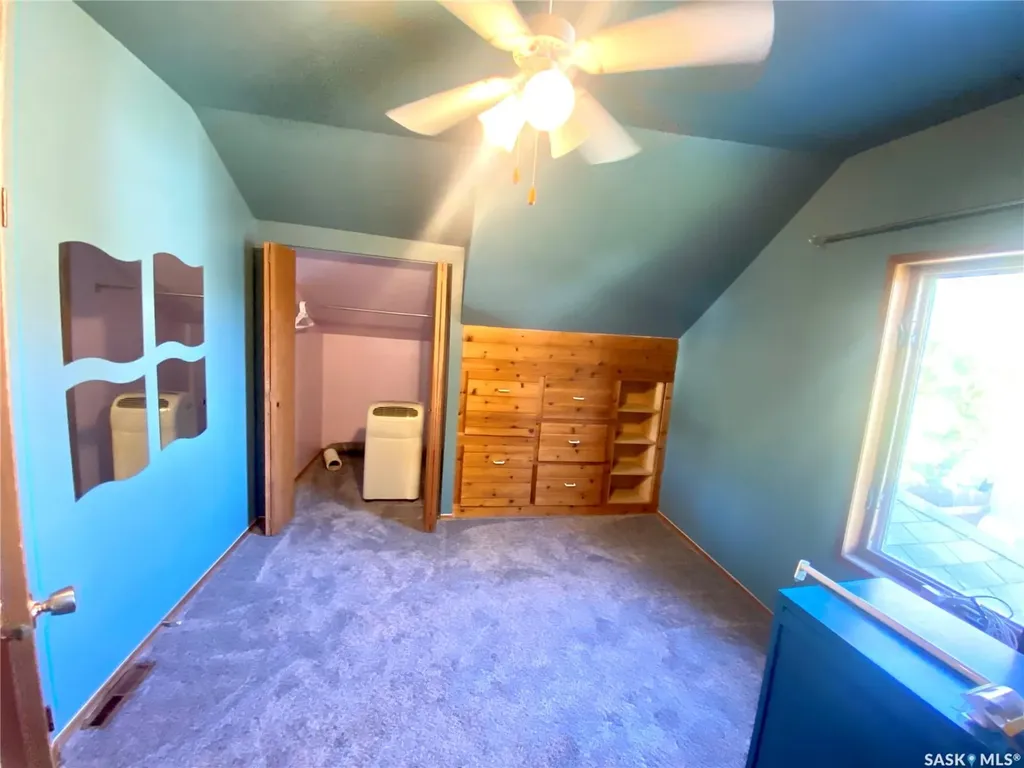 505 2nd Street Estevan SK S4A 0K6