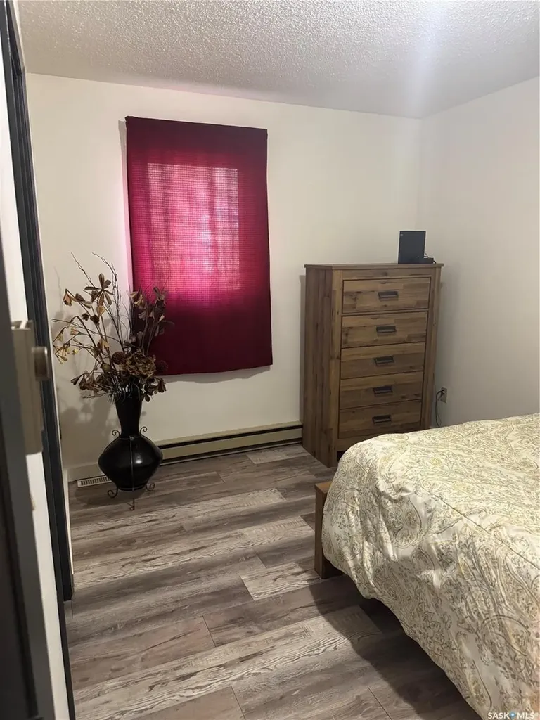 203 Macdonald Street Stockholm SK S0A 3Y0