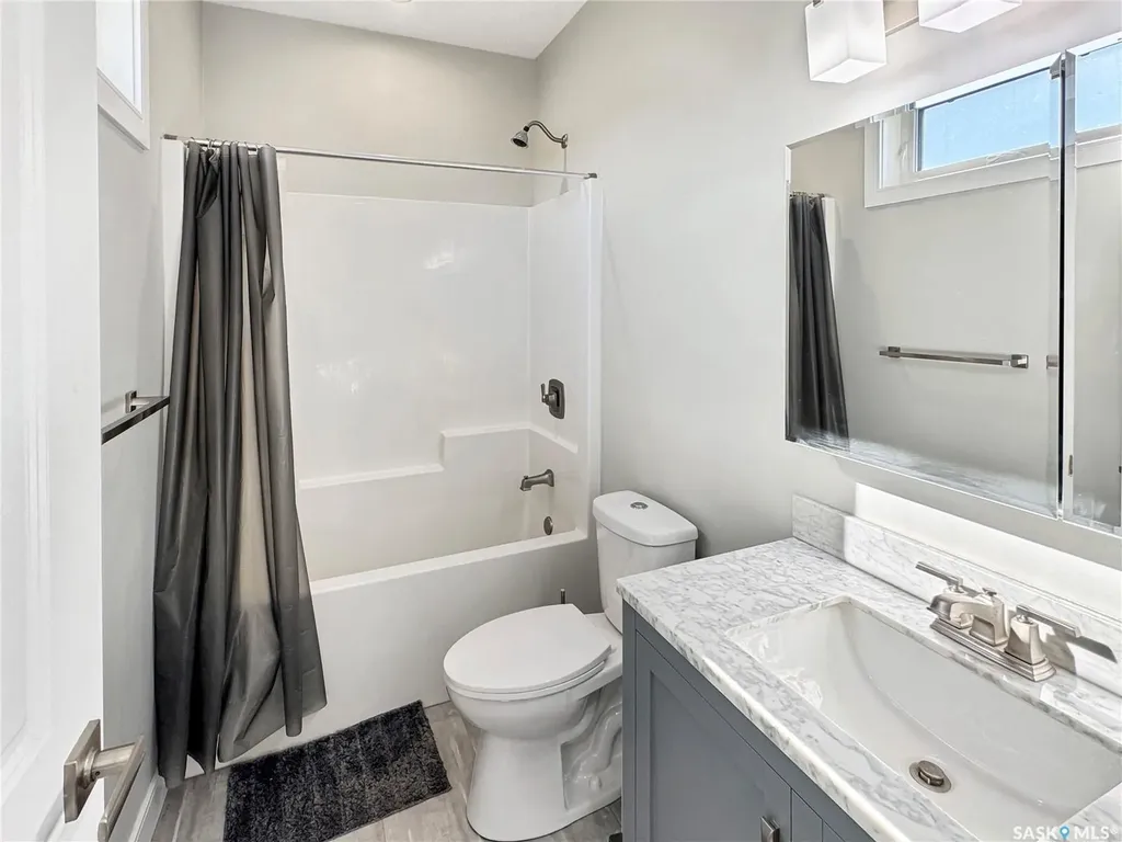 403-404 Park Place Iroquois Lake SK S0J 2G0