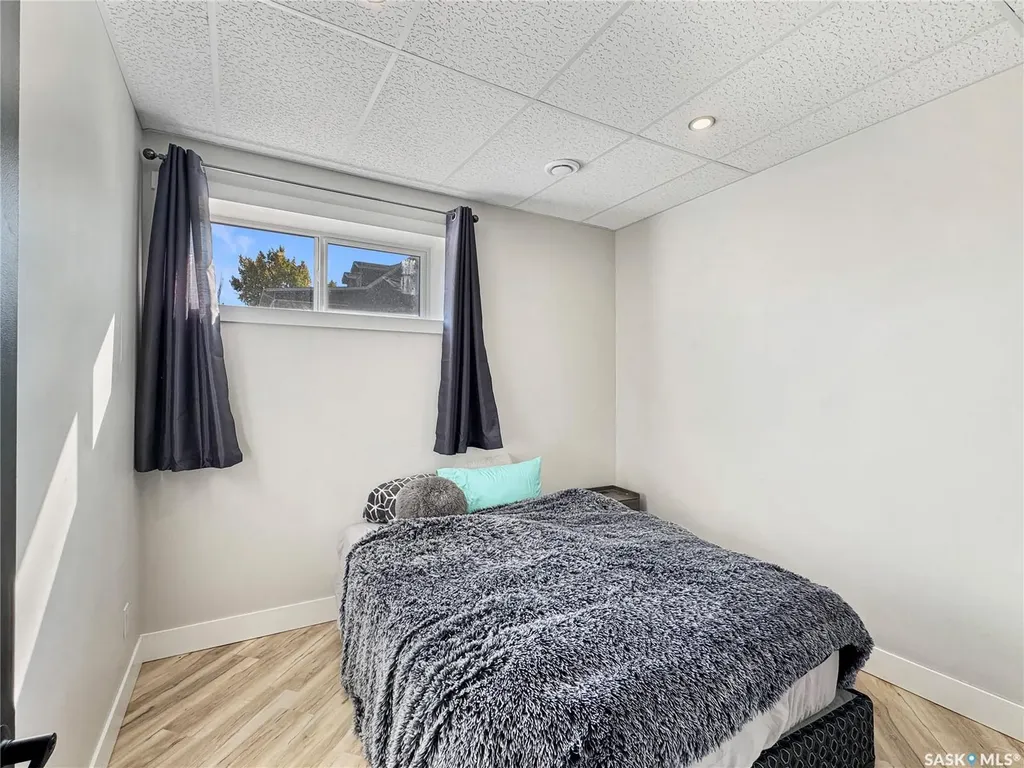 403-404 Park Place Iroquois Lake SK S0J 2G0