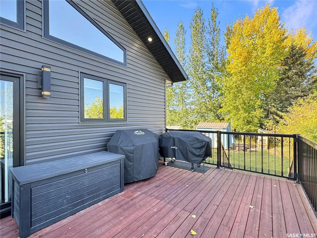 403-404 Park Place Iroquois Lake SK S0J 2G0