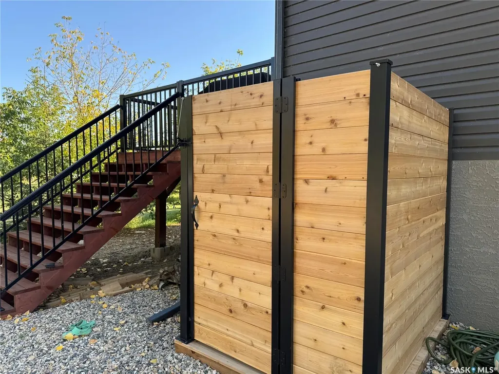 403-404 Park Place Iroquois Lake SK S0J 2G0