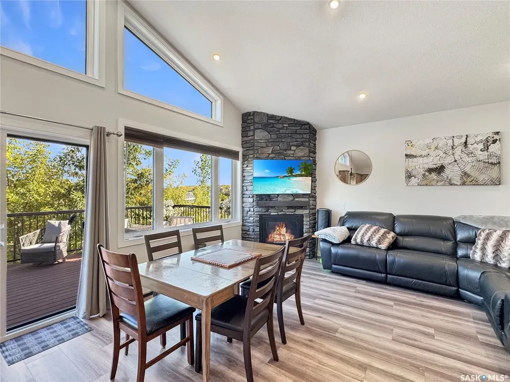 403-404 Park Place Iroquois Lake SK S0J 2G0