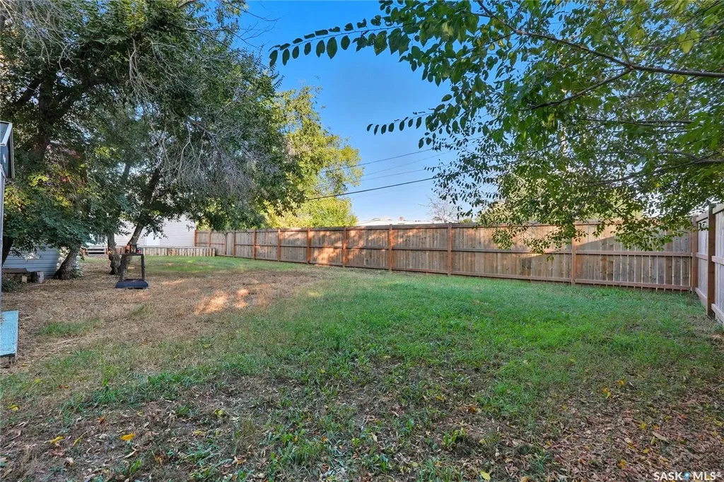 105 Main Street Harris SK S0L 1K0