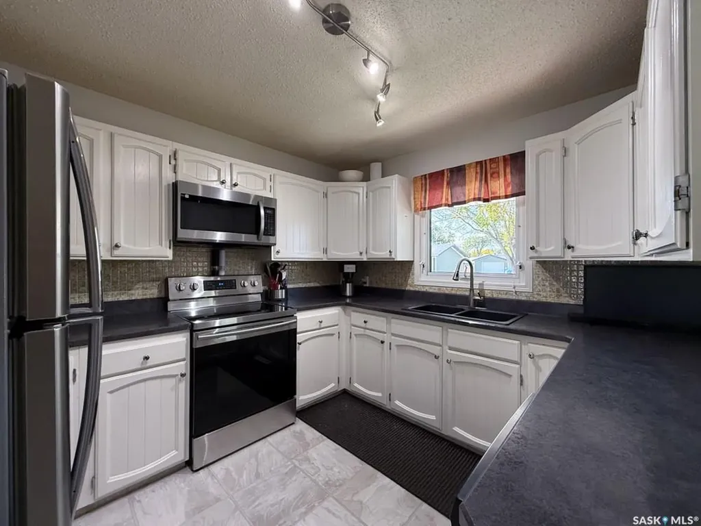 568 Poplar Crescent Shaunavon SK S0N 2M0