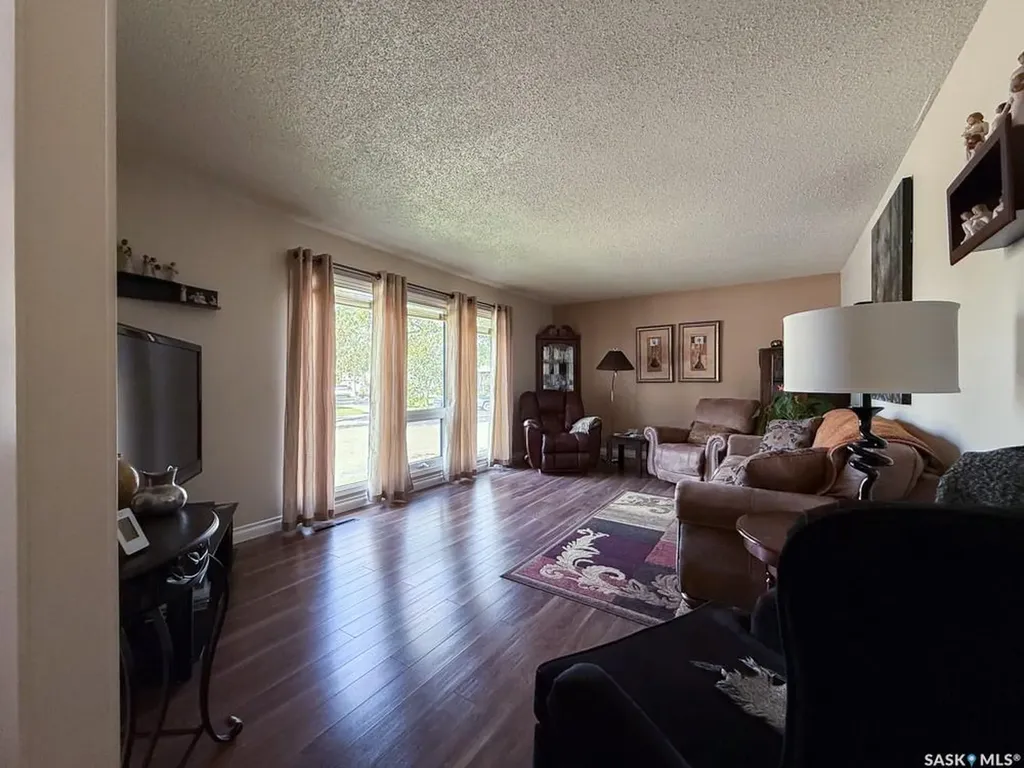 568 Poplar Crescent Shaunavon SK S0N 2M0
