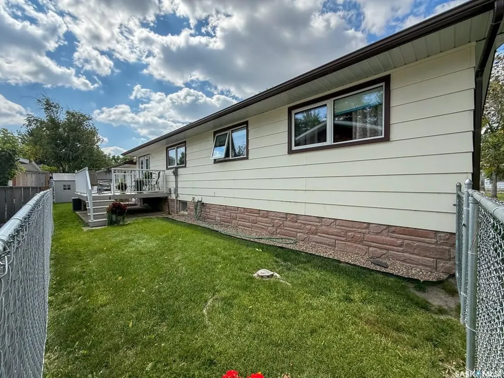 568 Poplar Crescent Shaunavon SK S0N 2M0