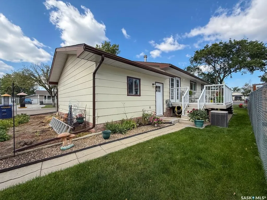 568 Poplar Crescent Shaunavon SK S0N 2M0