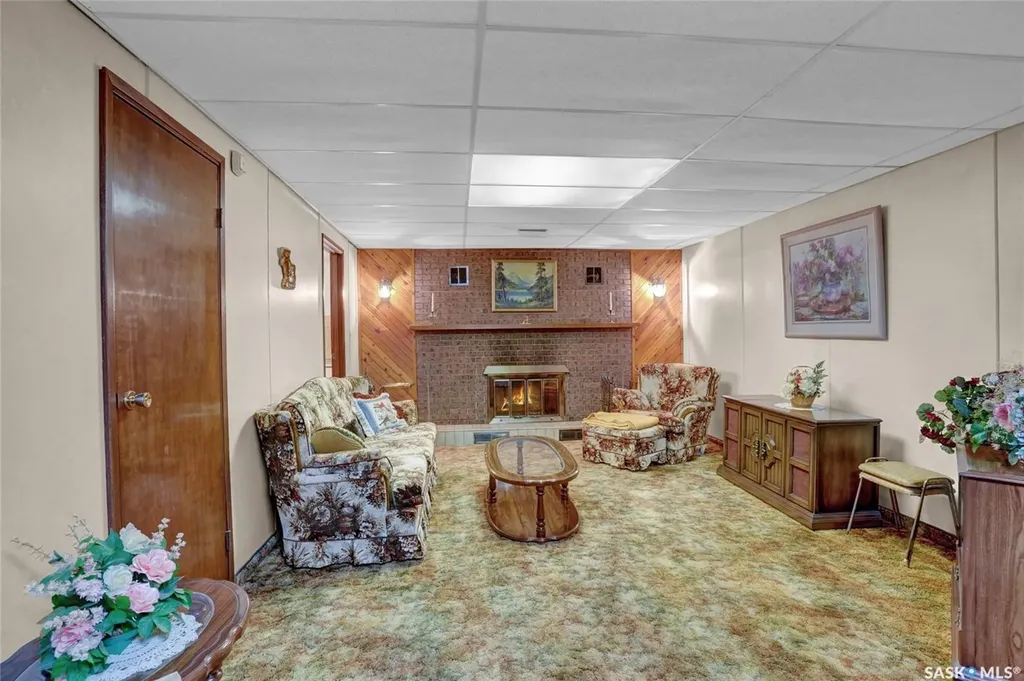 524 6th Avenue E Assiniboia SK S0H 0B0