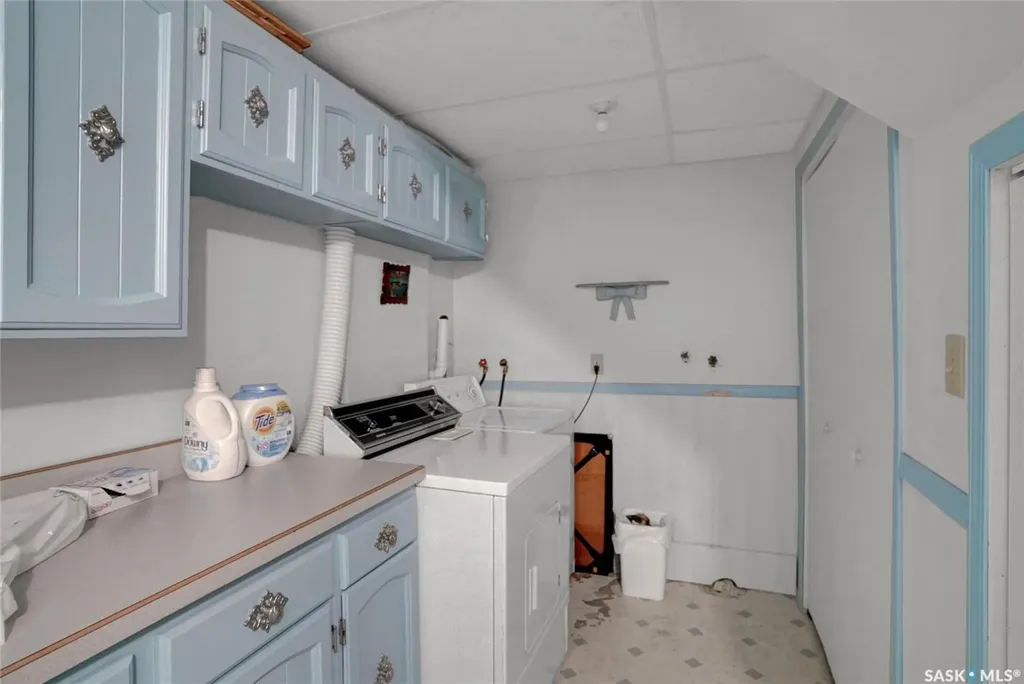 524 6th Avenue E Assiniboia SK S0H 0B0