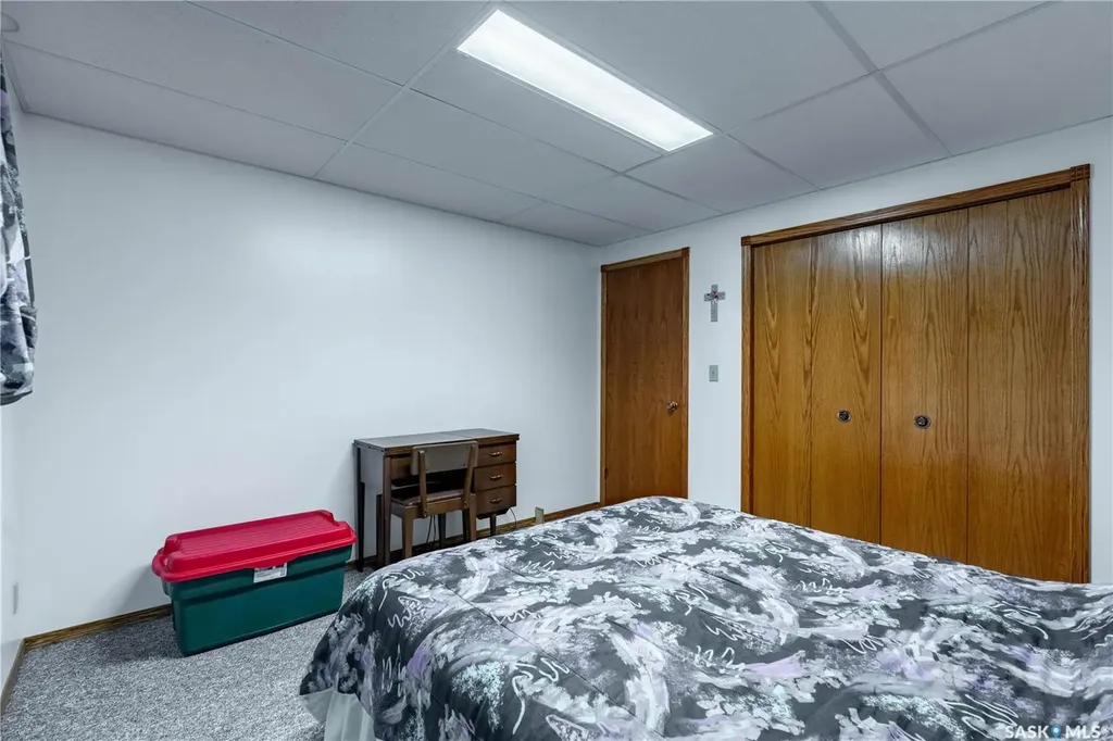 109 1st Avenue E Gravelbourg SK S0H 1X0