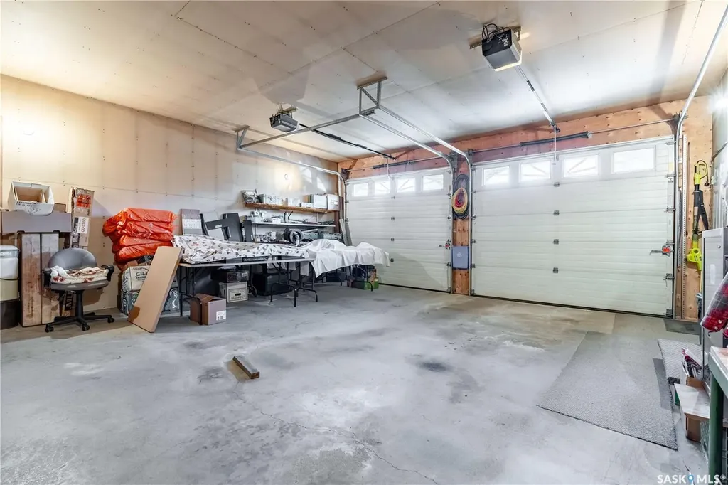 109 1st Avenue E Gravelbourg SK S0H 1X0