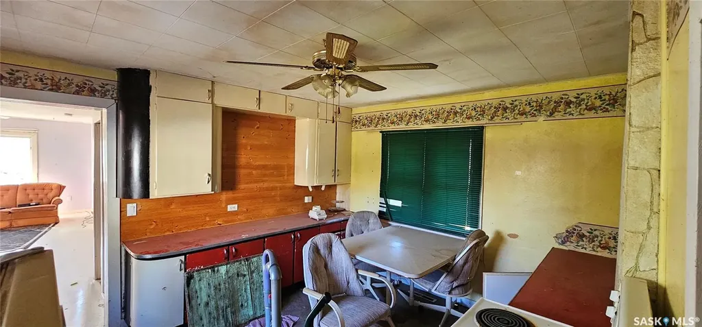 121 4th Avenue E Kelvington SK S0E 1W0