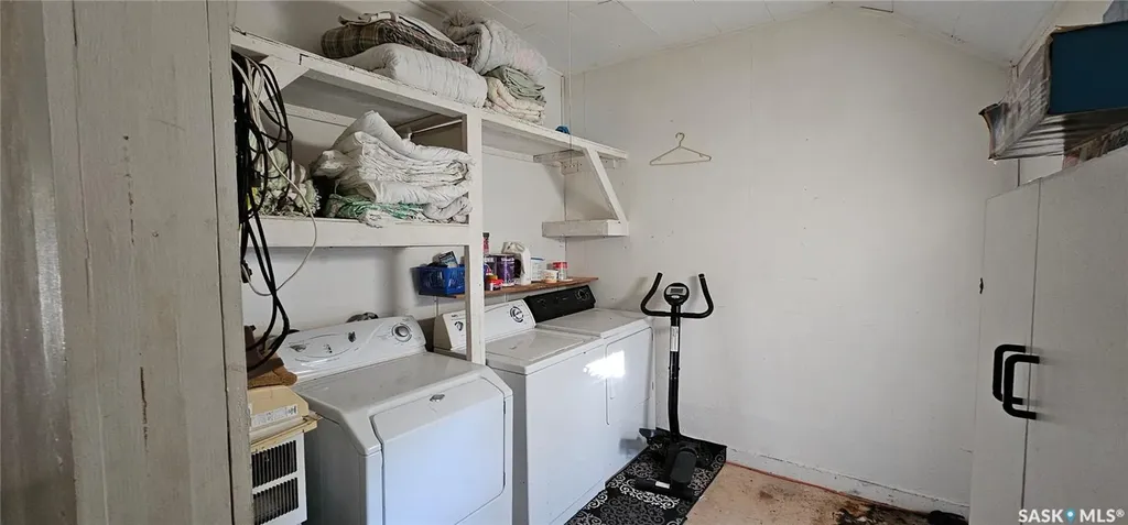 121 4th Avenue E Kelvington SK S0E 1W0