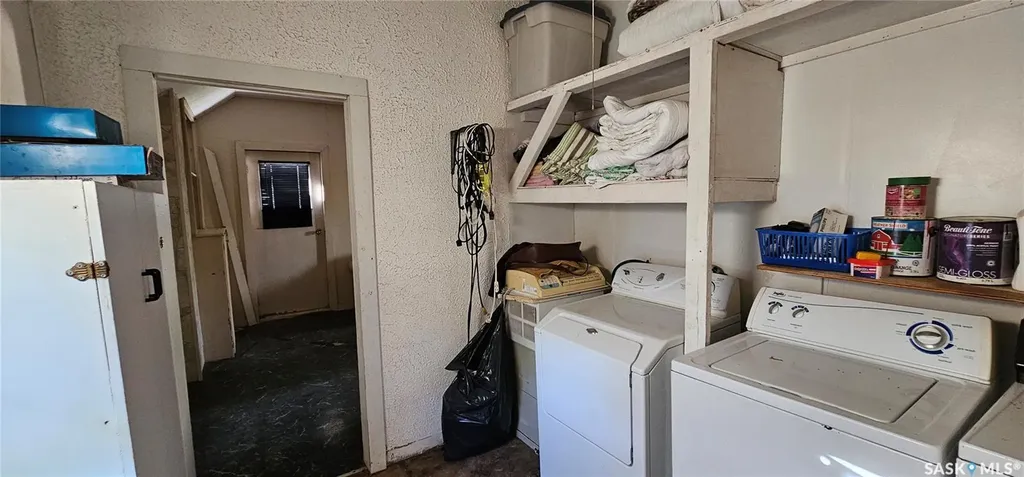 121 4th Avenue E Kelvington SK S0E 1W0