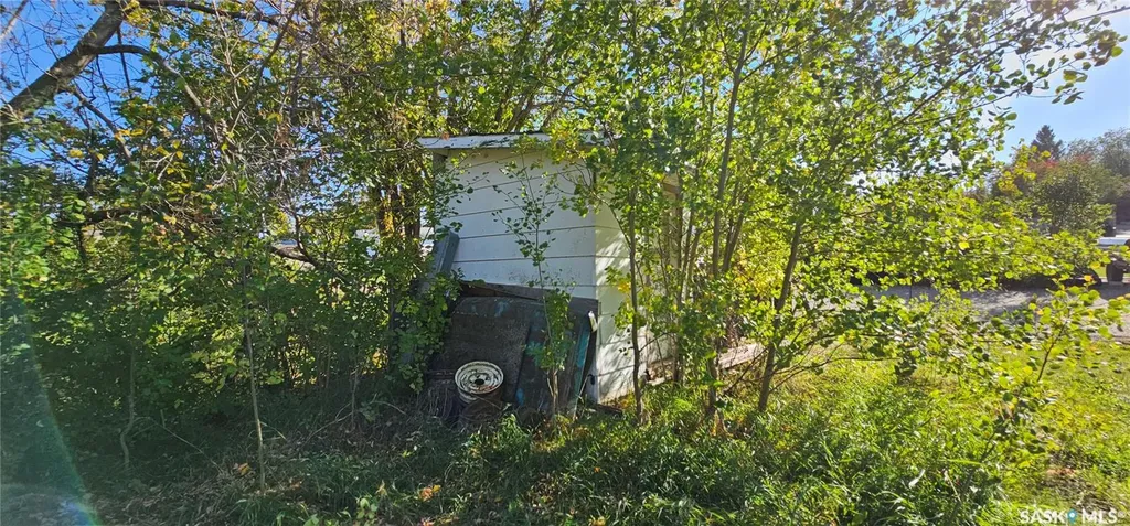 121 4th Avenue E Kelvington SK S0E 1W0