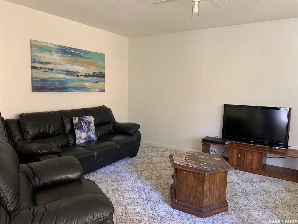 191 5th Street E Shaunavon SK S0N 2M0