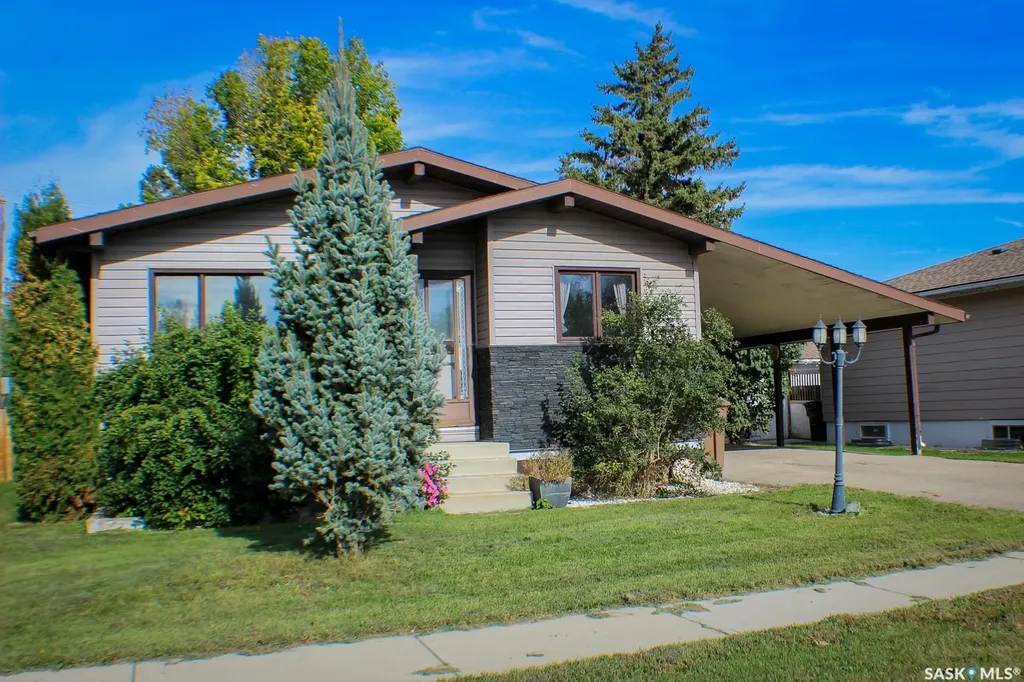 315 Kinistino Avenue W Kinistino SK S0J 1H0