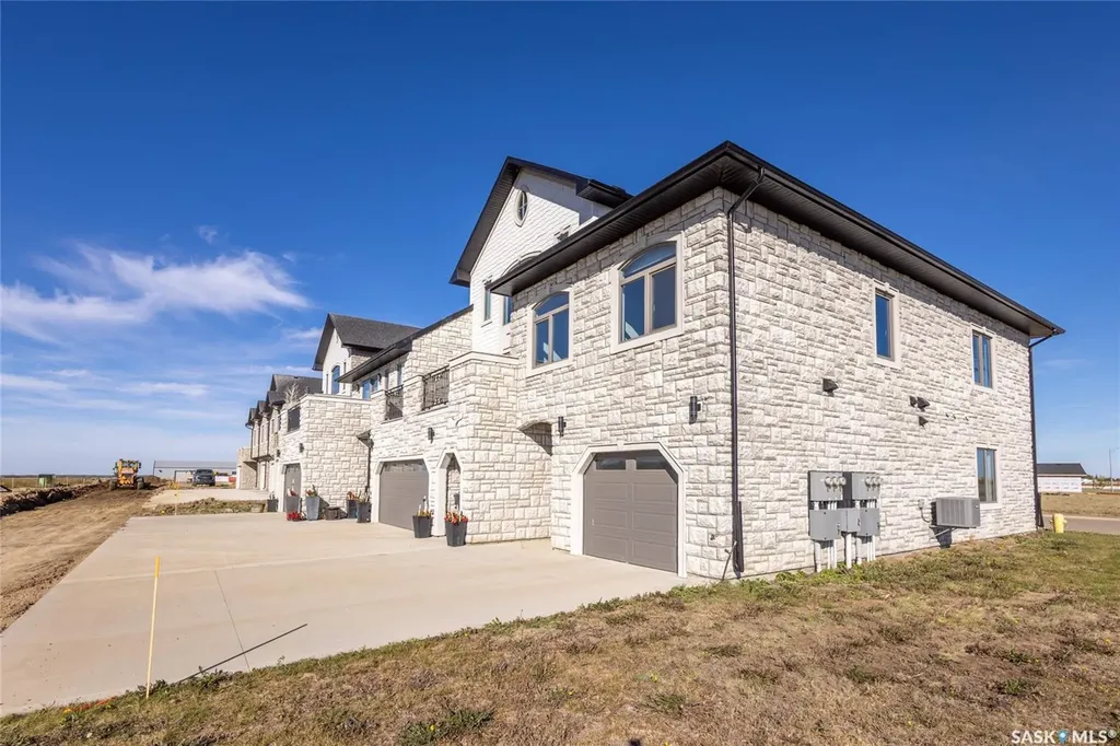 298 Prairie Dawn Drive Dundurn SK S0K 1K1