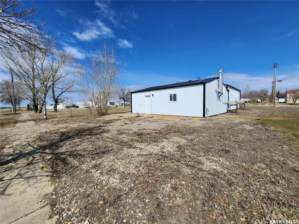 303 N Railway Avenue Morse SK S0H 3C0