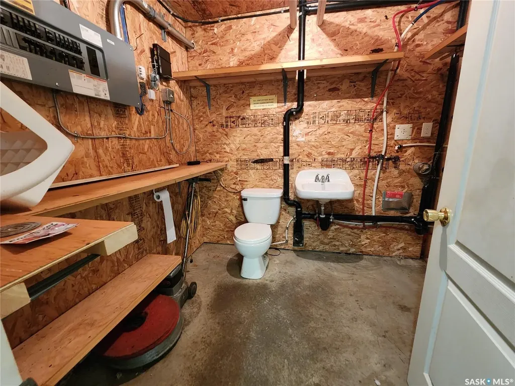 303 N Railway Avenue Morse SK S0H 3C0