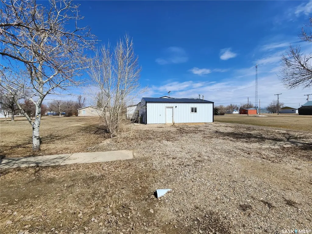 303 N Railway Avenue Morse SK S0H 3C0
