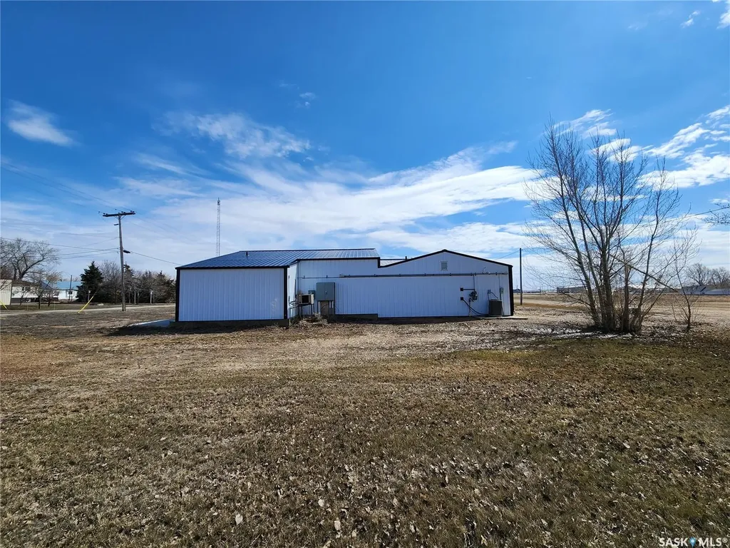 303 N Railway Avenue Morse SK S0H 3C0