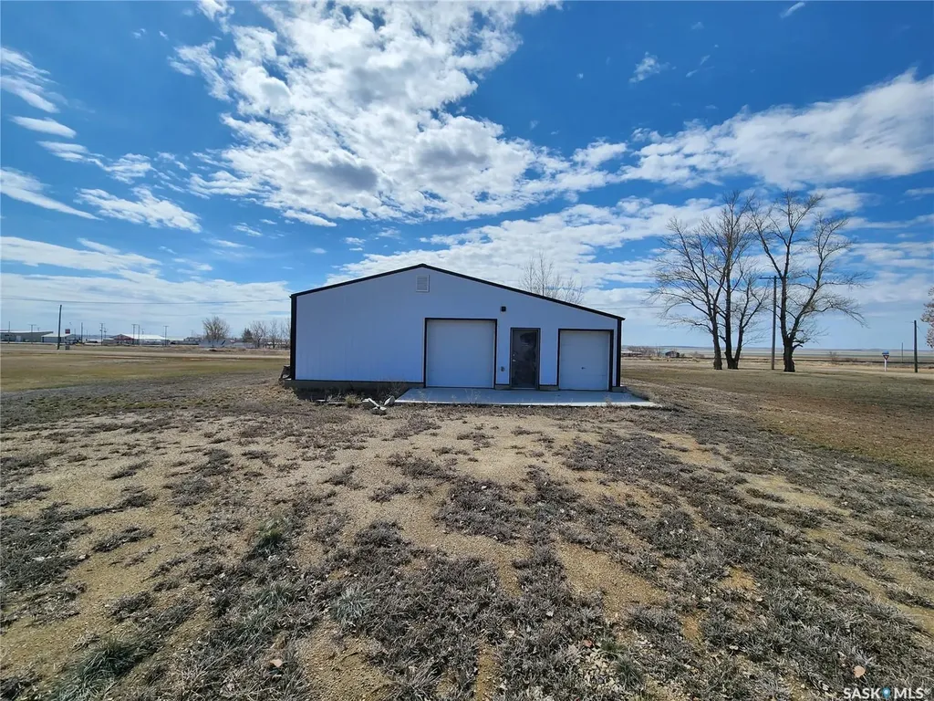 303 N Railway Avenue Morse SK S0H 3C0