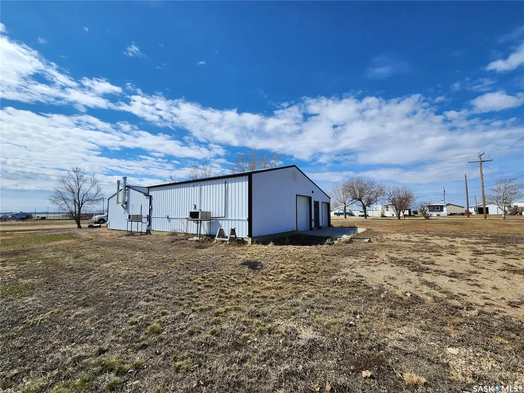 303 N Railway Avenue Morse SK S0H 3C0