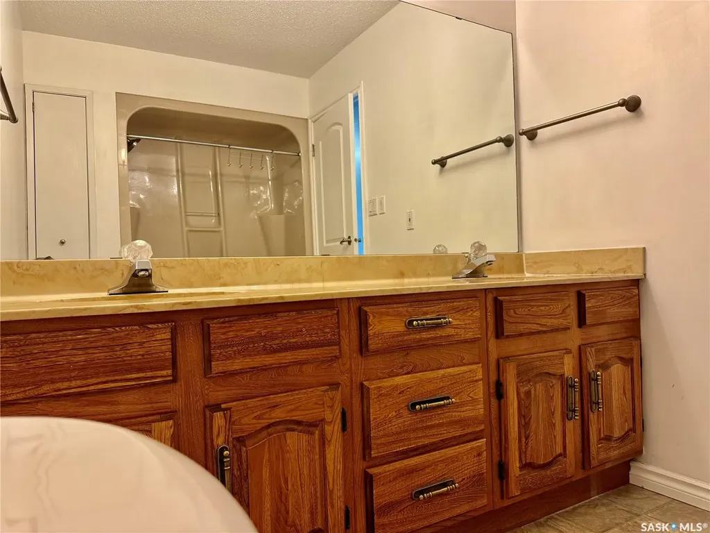 1107 16th Street Humboldt SK S0K 2A0