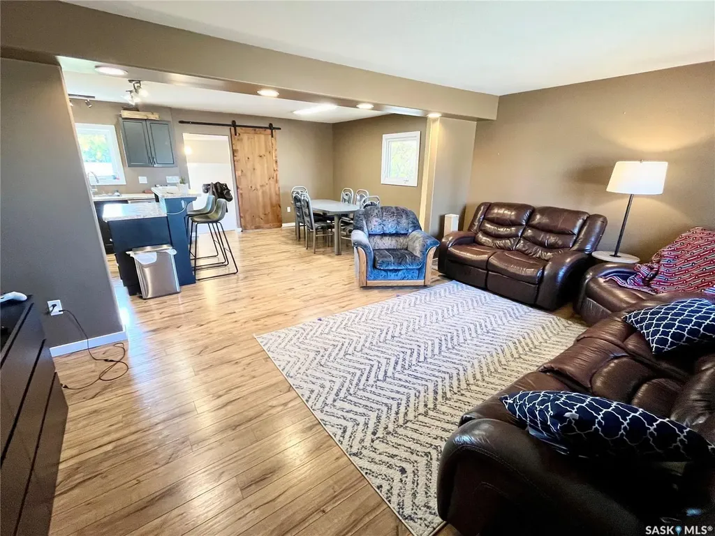 232 5th Avenue W Unity SK S0K 4L0