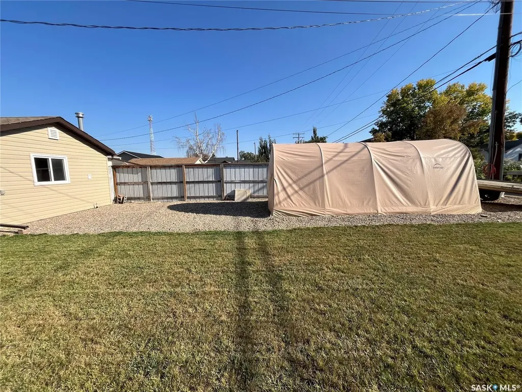232 5th Avenue W Unity SK S0K 4L0