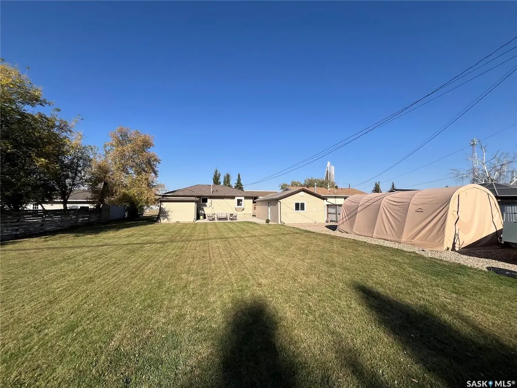 232 5th Avenue W Unity SK S0K 4L0