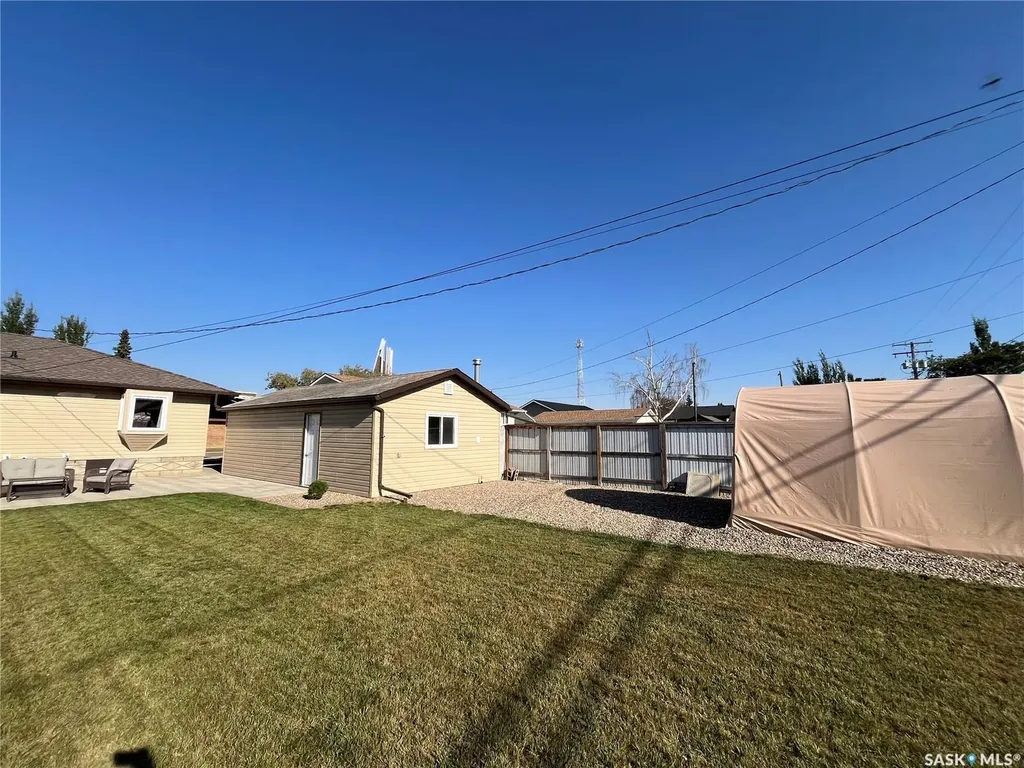 232 5th Avenue W Unity SK S0K 4L0