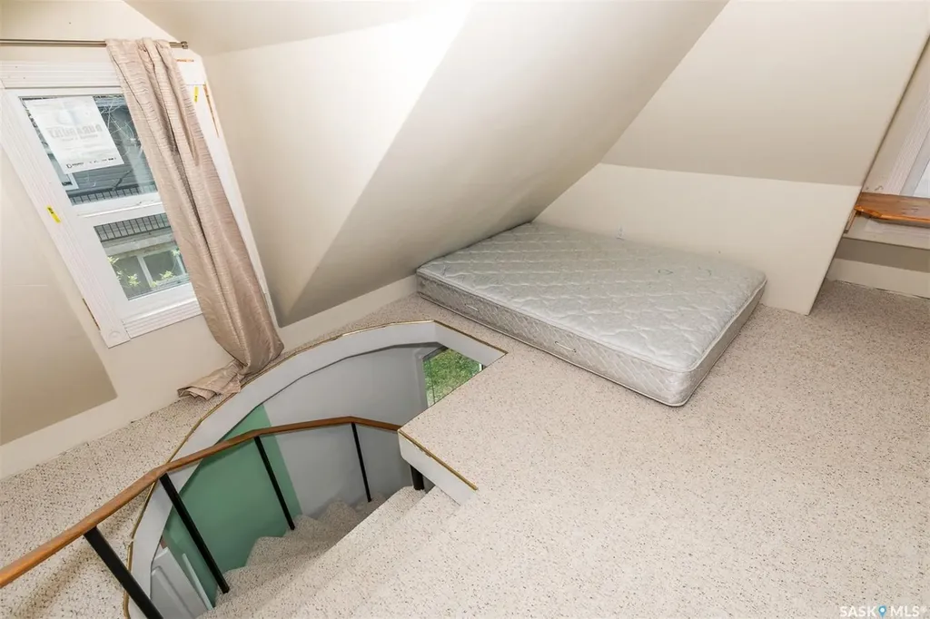 632 Saskatchewan Avenue Kerrobert SK S0L 1R0