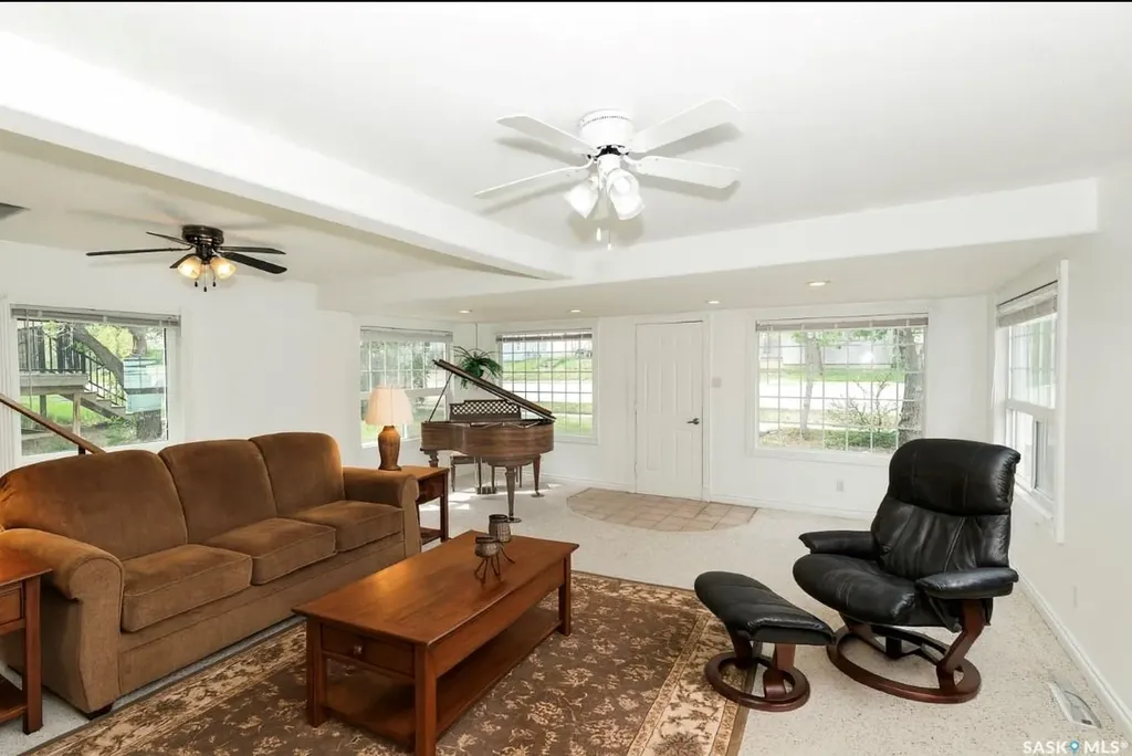 632 Saskatchewan Avenue Kerrobert SK S0L 1R0