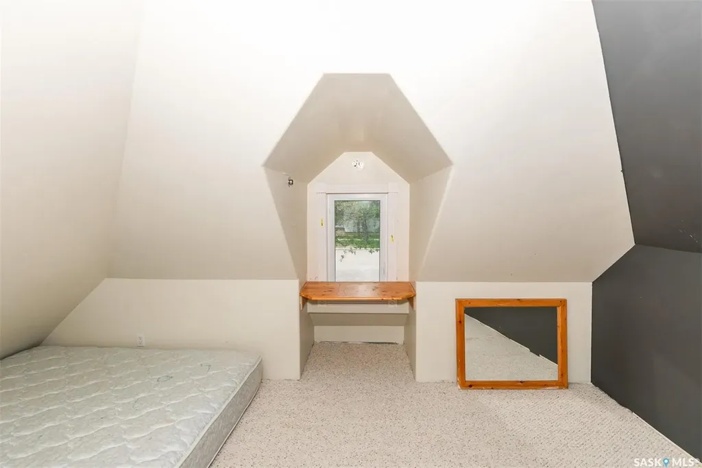 632 Saskatchewan Avenue Kerrobert SK S0L 1R0