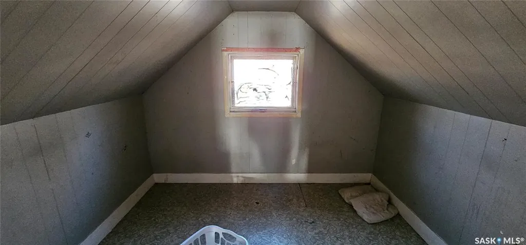 102 3rd Avenue E Kelvington SK S0A 1W0