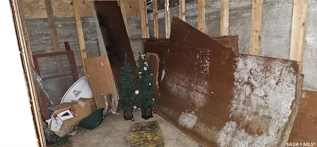 102 3rd Avenue E Kelvington SK S0A 1W0