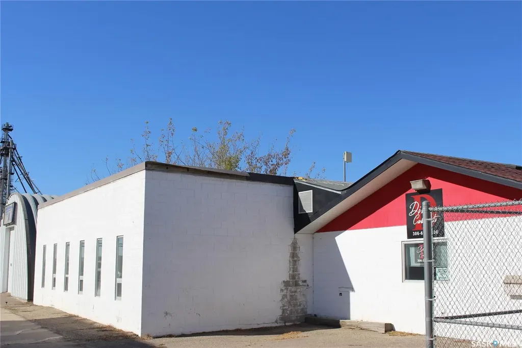 444 River Street W Moose Jaw SK S6H 6J6