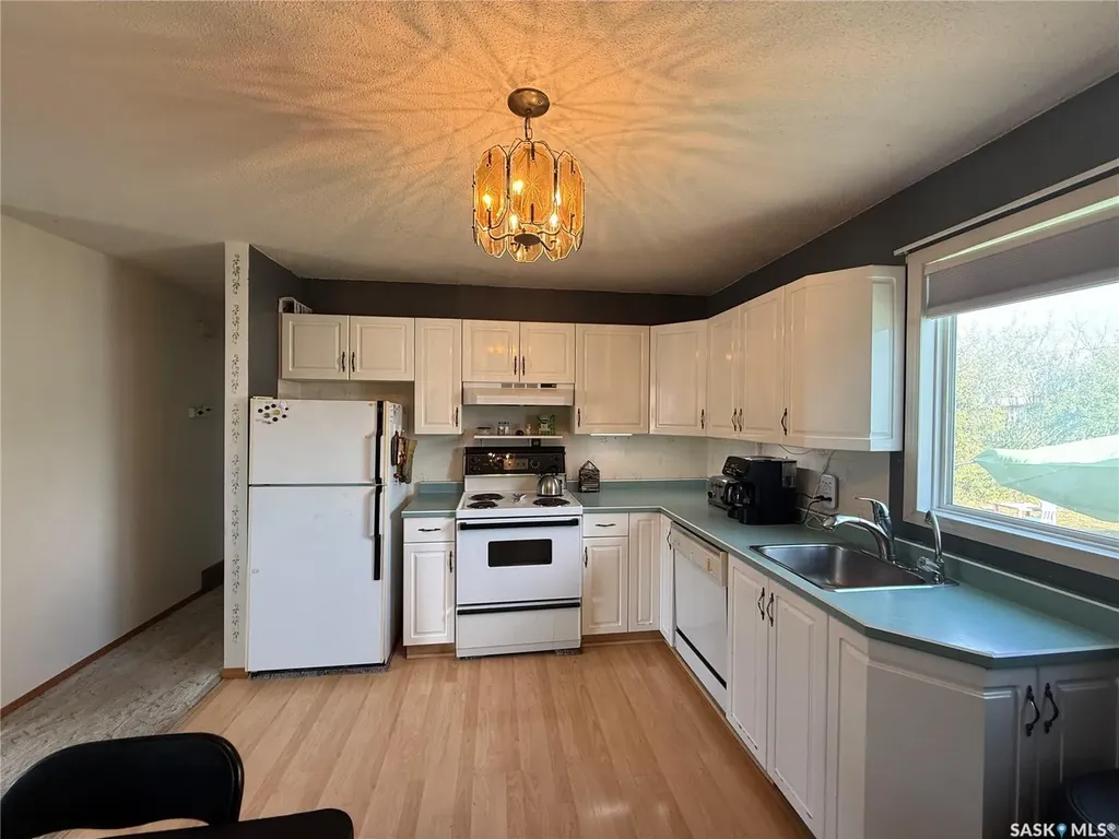 634 3rd Street Humboldt SK S0K 2A0